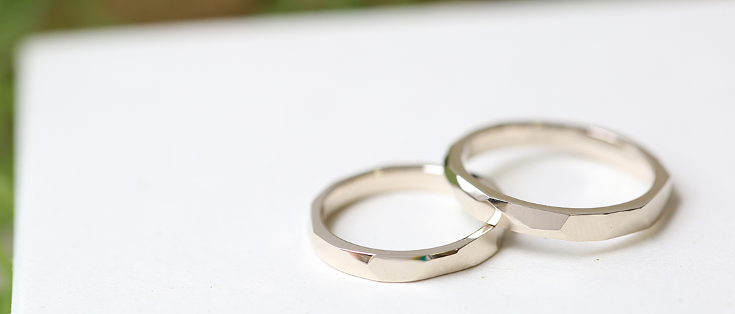 ランダムな多面体の手作りペアリング 東京指輪工房 ふたりで作る特別な手作り結婚指輪 ペアリング